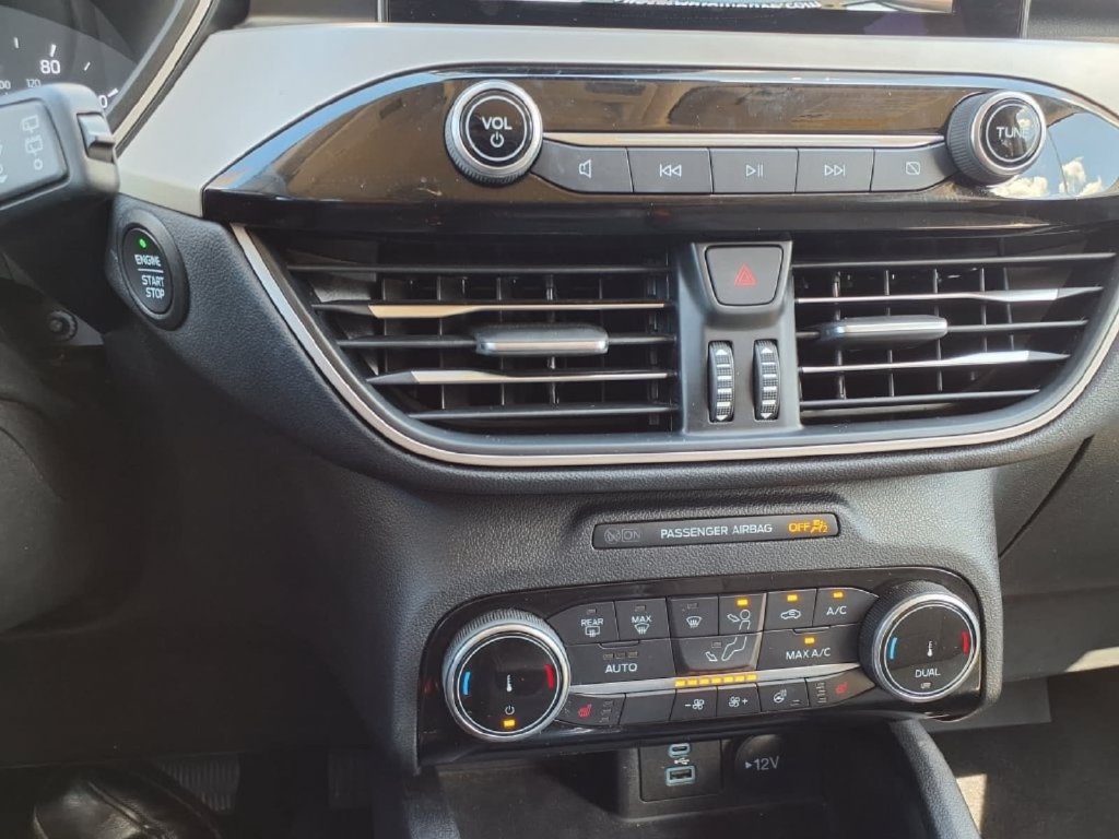Used 2022 Ford Escape SE w/ SE Sport Appearance Package FWD image 30