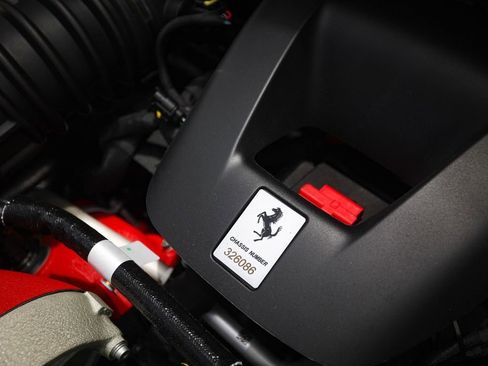 Used 2026 Ferrari Purosangue AWD/4WD image 25