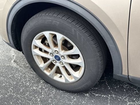 Used 2020 Ford Escape SE AWD/4WD image 9