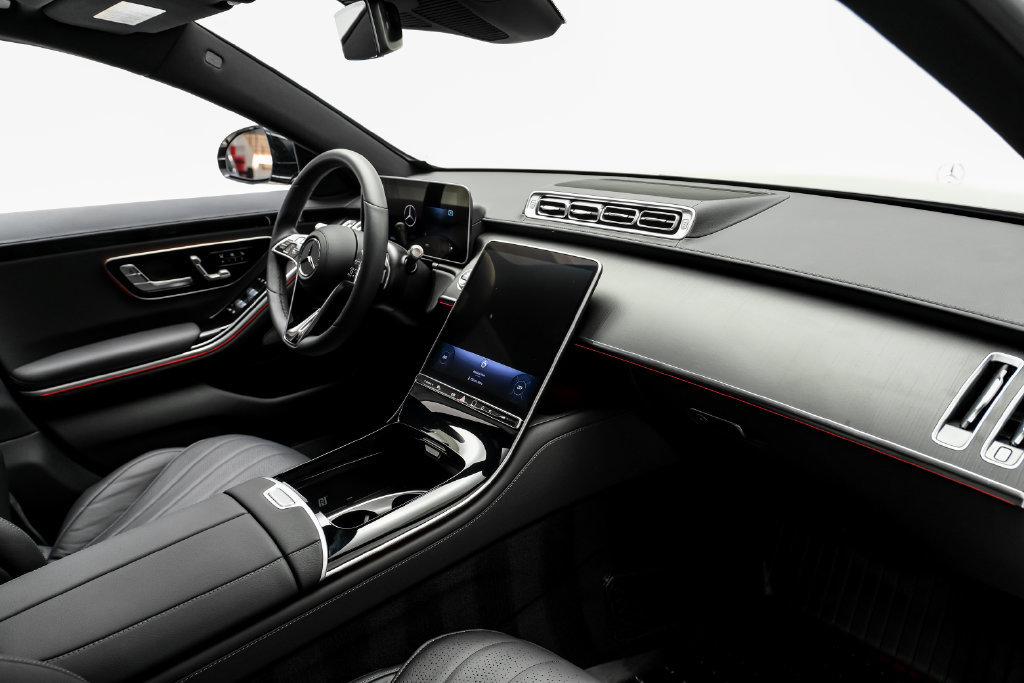 Used 2025 Mercedes-Benz S 500 4MATIC image 14