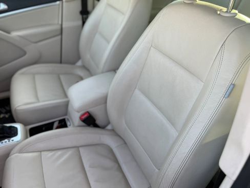 Used 2013 Volkswagen Tiguan S AWD/4WD image 29