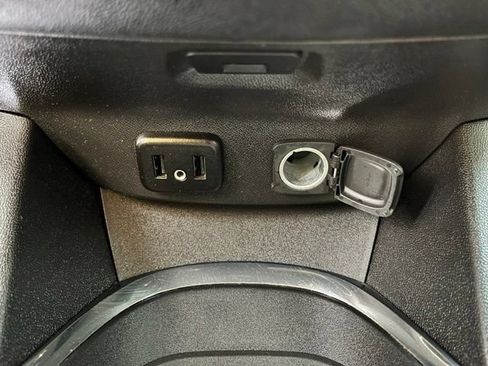 Used 2016 Chevrolet Malibu LT FWD image 32