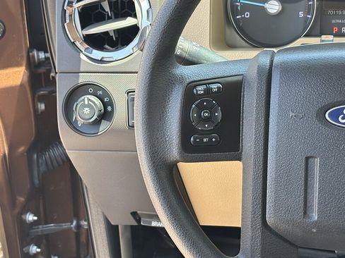 Used 2011 Ford F350 XLT w/ XLT Premium Pkg AWD/4WD image 17