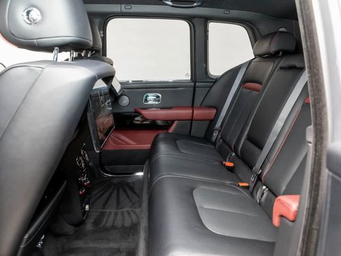 Used 2022 Rolls-Royce Cullinan image 63