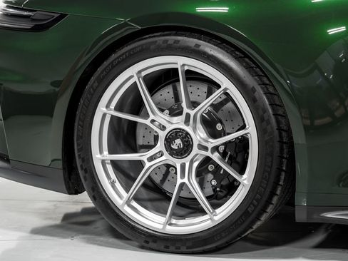 Used 2026 Porsche 911 GT3 RWD image 47