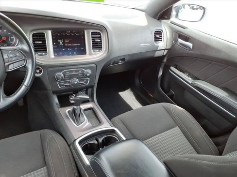 Used 2023 Dodge Charger SXT RWD image 7
