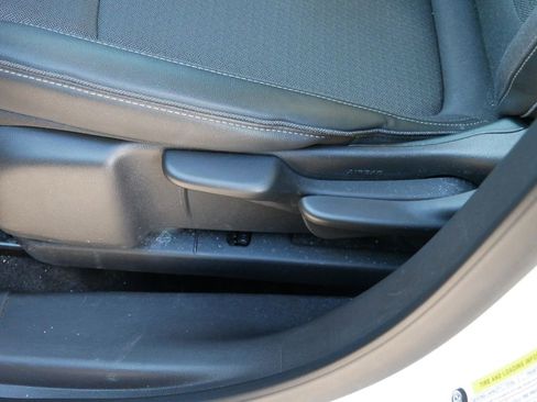 Used 2025 Buick Encore GX Preferred image 17