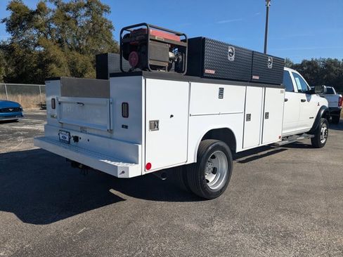 Used 2020 RAM 5500 Tradesman w/ Chrome Appearance Group image 5