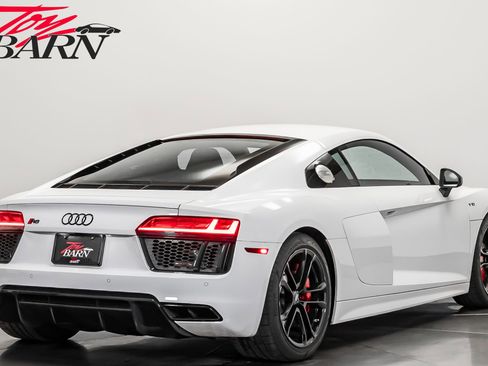 Used 2018 Audi R8 V10 image 5