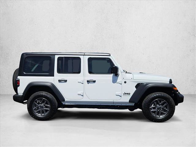 Used 2026 Jeep Wrangler Unlimited Sport AWD/4WD image 4