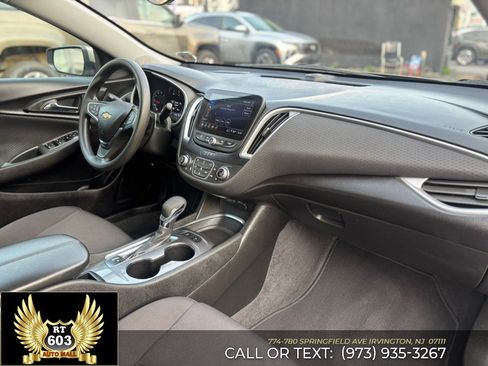 Used 2024 Chevrolet Malibu LT FWD image 14