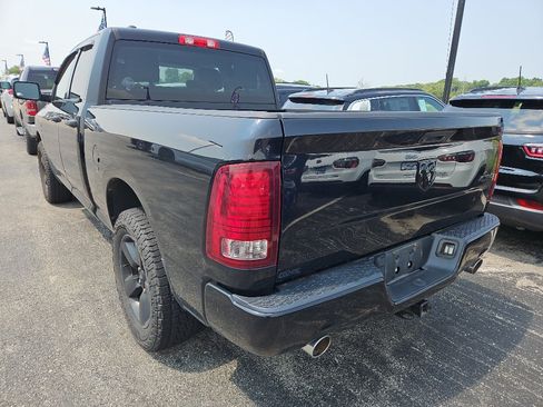 Used 2015 RAM 1500 Express w/ Black Ram 1500 Express Group AWD/4WD image 5