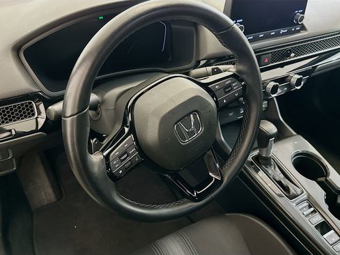 Used 2025 Honda Civic Sport image 18