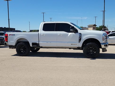 Used 2025 Ford F250 Lariat w/ FX4 Off-Road Package AWD/4WD image 5