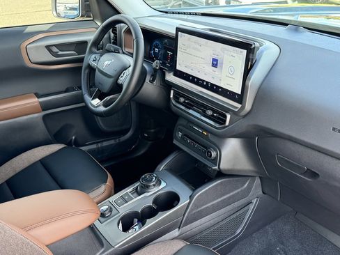 New 2025 Ford Bronco Sport Outer Banks image 6