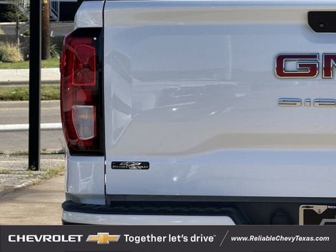 Used 2020 GMC Sierra 1500 Elevation w/ Elevation Value Package RWD image 9