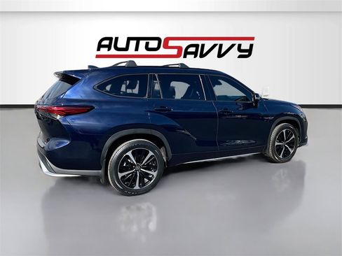 Used 2022 Toyota Highlander XSE image 7