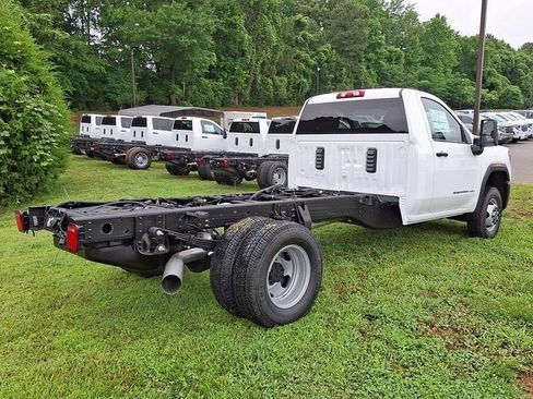 New 2026 GMC Sierra 3500 Pro w/ Convenience Package AWD/4WD image 4