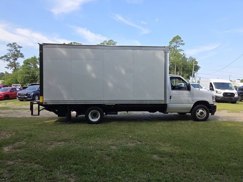 Used 2024 Ford E-350 and Econoline 350 Super Duty w/ Power Windows & Locks Group RWD image 14