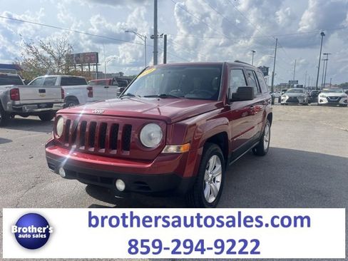 Used 2013 Jeep Patriot Latitude image 1