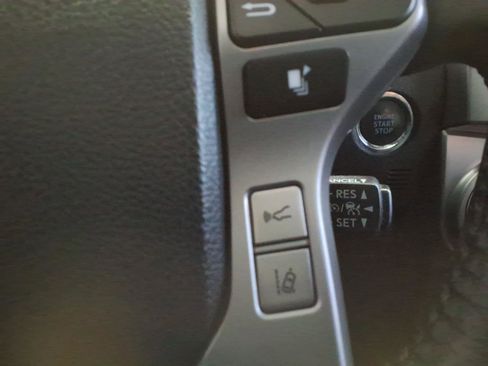 Used 2020 Toyota 4Runner SR5 Premium w/ Moonroof Package image 30