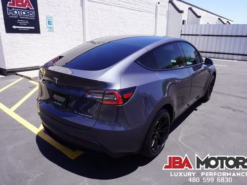Used 2021 Tesla Model Y Long Range AWD/4WD image 48