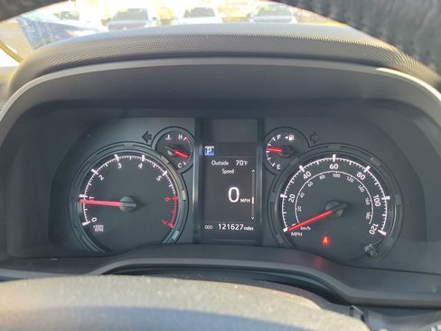 Used 2020 Toyota 4Runner SR5 Premium image 23