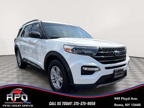 Used 2021 Ford Explorer XLT w/ Equipment Group 202A AWD/4WD image 7