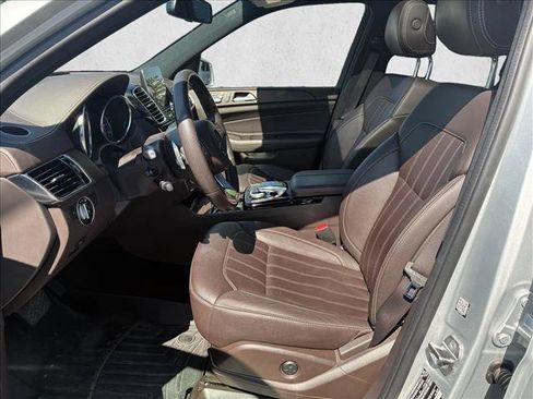 Used 2018 Mercedes-Benz GLS 450 4MATIC image 12