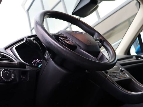 Used 2019 Ford Fusion SE FWD image 40