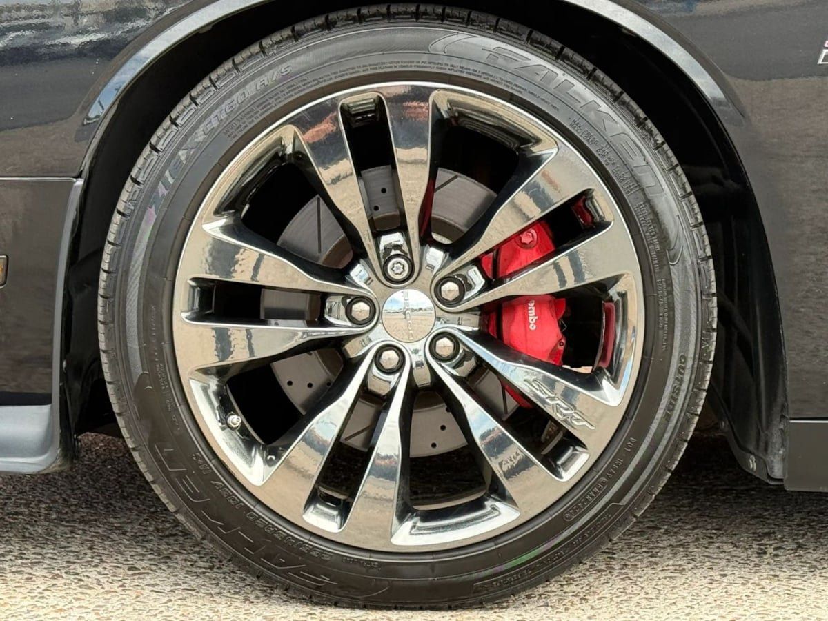Used 2013 Dodge Challenger SRT8 w/ Harman Kardon Audio Group RWD image 28