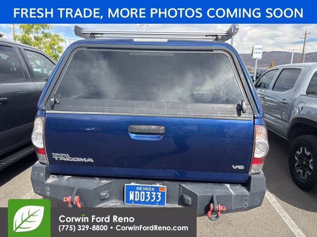 Used 2014 Toyota Tacoma 4x4 Double Cab w/ TRD Off-Road Package image 6