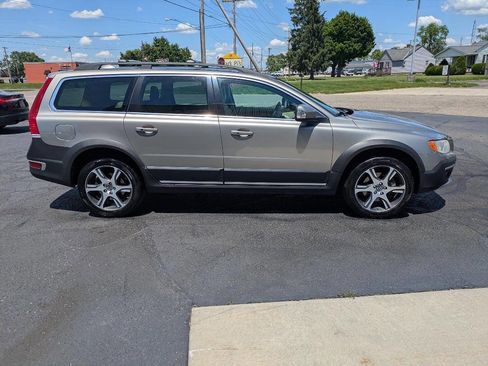 Used 2015 Volvo XC70 T6 Premier Plus AWD/4WD image 5