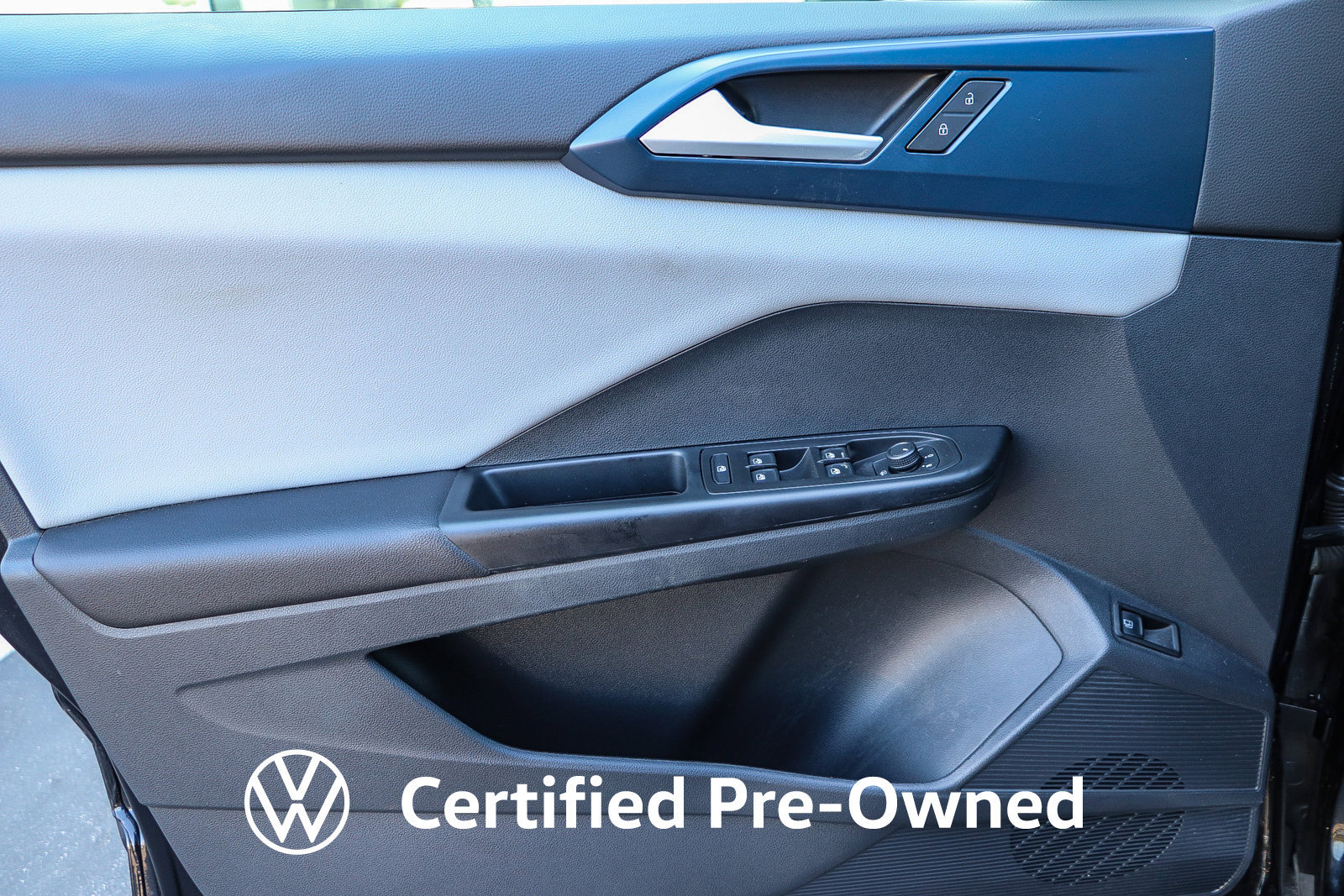 Certified 2023 Volkswagen Taos SE w/ Panoramic Sunroof Package FWD image 23