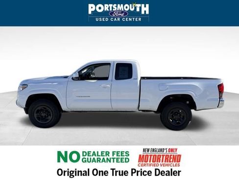 Used 2023 Toyota Tacoma SR5 image 2