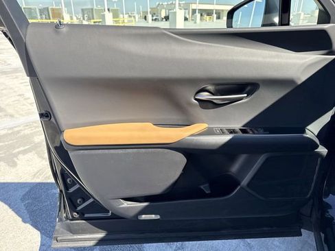 Certified 2025 Lexus UX 300h 300h Premium w/ Accessory Package (Z1) image 13