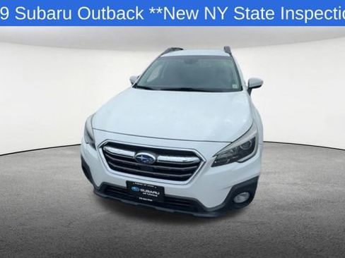 Used 2019 Subaru Outback 2.5i Premium image 3