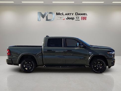 New 2026 RAM 1500 4x4 Crew Cab image 6