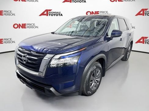 Used 2022 Nissan Pathfinder S FWD image 3