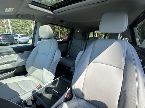 Used 2024 Honda Odyssey EX-L image 8