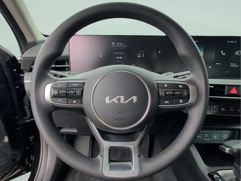 New 2026 Kia K5 LXS FWD image 28