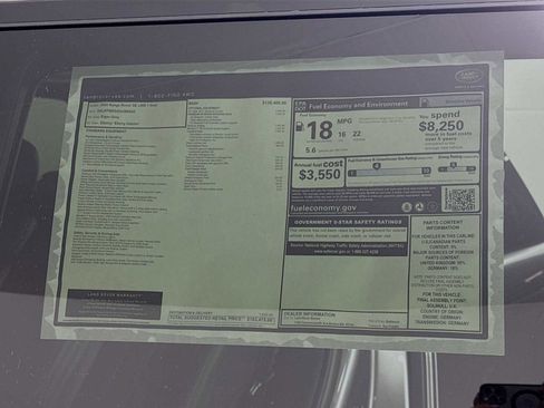 New 2025 Land Rover Range Rover Long Wheelbase SE image 32