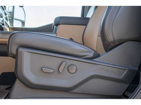 Used 2025 Ford F350 Lariat w/ Chrome Package AWD/4WD image 17