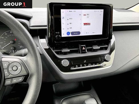 Used 2024 Toyota Corolla LE FWD image 7