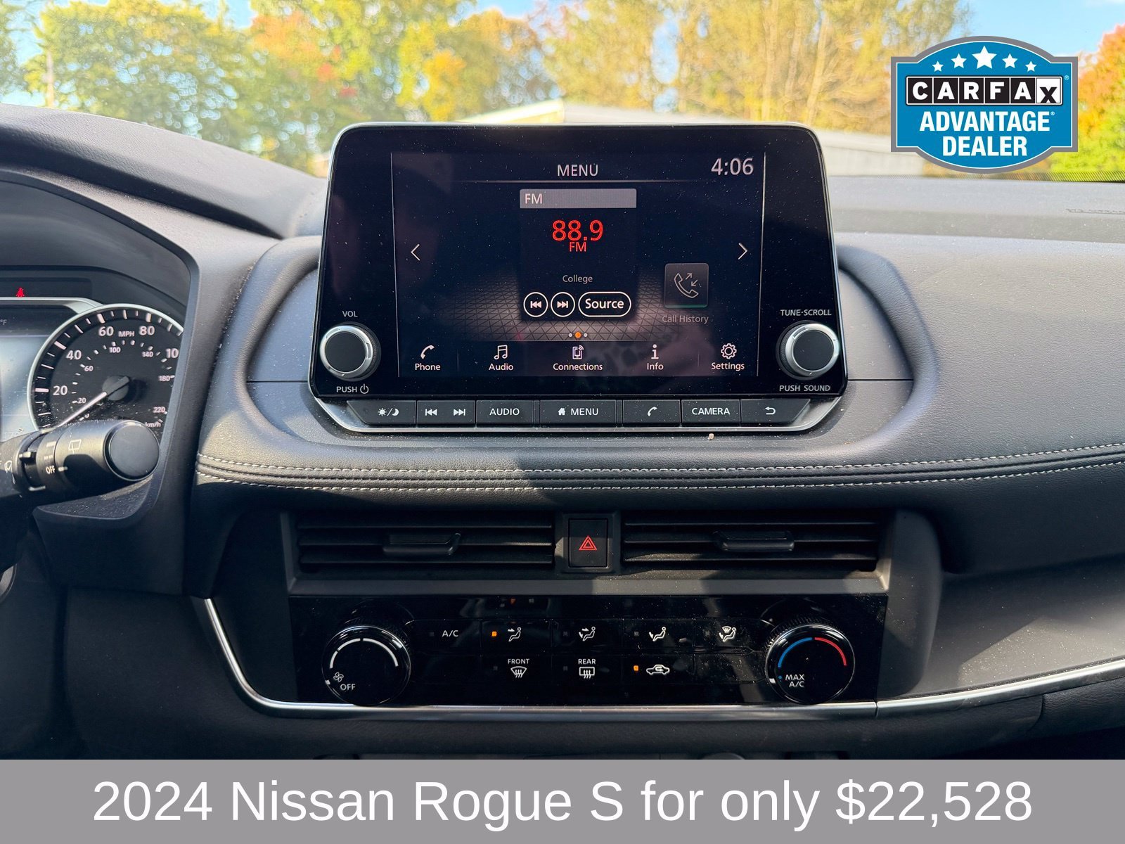 Used 2024 Nissan Rogue S AWD/4WD image 17