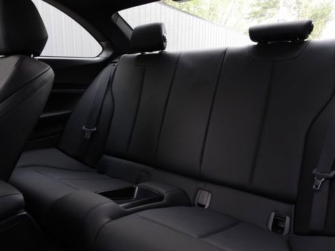 Used 2016 BMW M235i Coupe RWD image 18