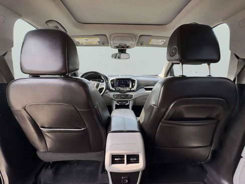 Used 2022 GMC Terrain SLT w/ Infotainment Package II AWD/4WD image 44