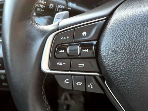 Used 2018 Honda Accord Touring image 20
