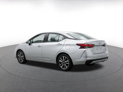 Used 2025 Nissan Versa SV FWD image 8