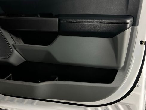 Used 2025 Ford F250 XLT image 32